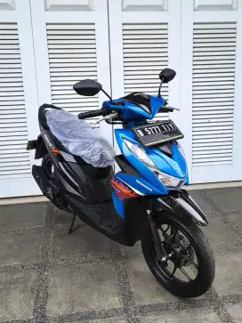 Bissmillah dijual motor Honda beat like new 2021 istimewa