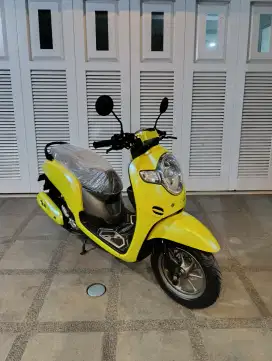 Bissmillah dijual motor Honda Scoopy 2018 istimewa