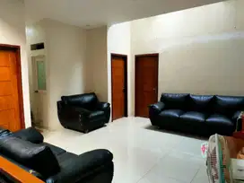 Rumah Terawat 3 Lantai Dekat Terminal Poris Plawad Bisa KPR J-18511