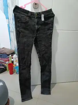 CELANA KERJA WANITA DAN JEANS 4 PCS CUMA 65 RIBU