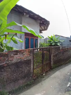 Dijual Tanah dan Bangunan