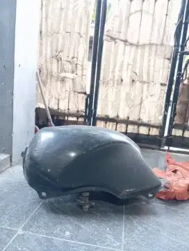 tangki motor megapro + jok custom