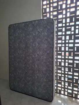 In The Box 200x140x20