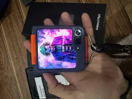 Samsung Z FLIP 5 8/256 Sein Resmi bisa TT / Barter