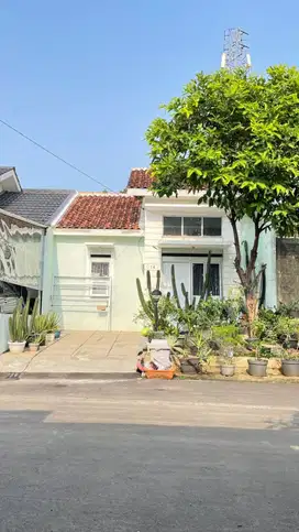Rumah Seken 2 KT 10 Menit ke Stasiun Sudimara SHM Bebas Banjir J-34734