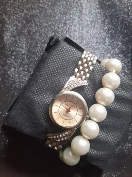 Jam Tangan Wanita Vintage Collection  G C