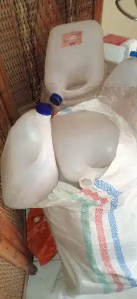 Dijual jeregen isi 5 liter