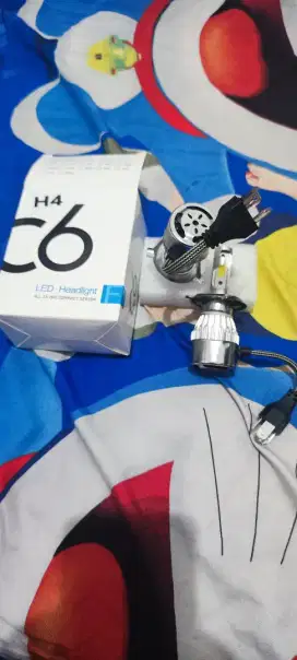 Lampu Mobil C6 tipe H4, Terang, Ada kipasnya