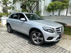 Mercedes-Benz GLC250 2017 Bensin