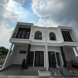 Rumah impian konsep clasik eropa di kelapadua. Depok