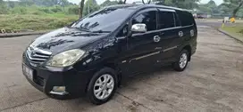 Toyota Kijang Innova 2011 Bensin