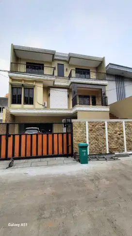 Rumah di Kav DKI Meruya bebas banjir LT 200 murah aja