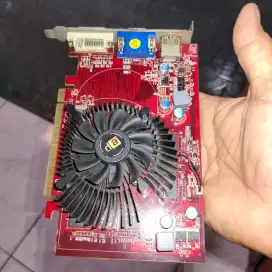 VGA Radeon HD5570 1Gb