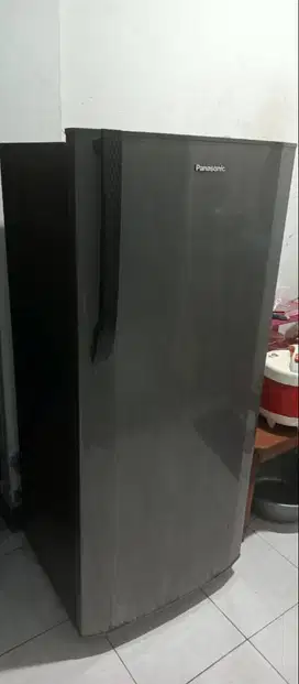 Dijual kulkas panasonix 1 pintu