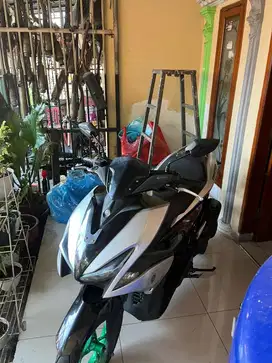 aerox 2019 perak silver