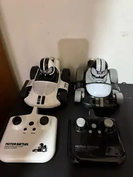 Mobilan anak anak sepasang