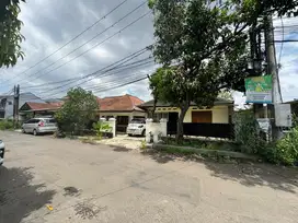 Rumah riung bandung