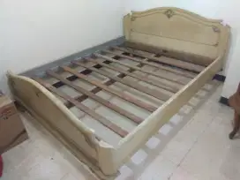 Dijual dipan, jati putih