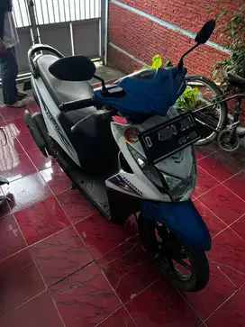 Honda Beat PGM-FI 2016 Biru Putih