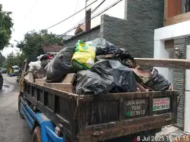 Jasa buang puing tanah