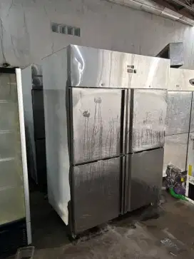 Uprigh frezer mastercool 4 pintu mesin ori
Hrg 8 jt