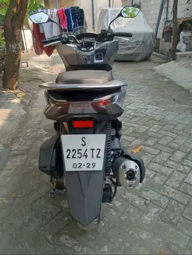 PCX TAHUN 2024 WARNA SILVER