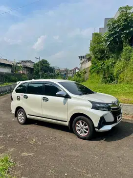 Xenia R 2019 Manual