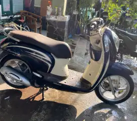 Dijual Scoopy tahun 2014 pemakaian pribadi