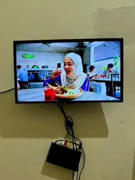 TV LED SHARP LC-24LE170I 24inch (Bonus STB)