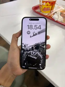 Dijual Iphone 15 128GB black