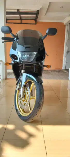 Kawasaki ninja rr old mulus jarang di pakai