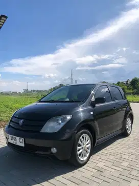 Toyota ist 2004 Bensin