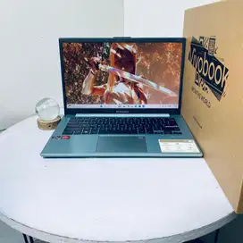 Laptop Asus Go | Ryzen 3 7rb | 8GB | 256SSD