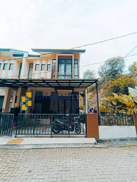 Jual Rumah Cluster 2 lantai Cendana Residence Pamulang, St