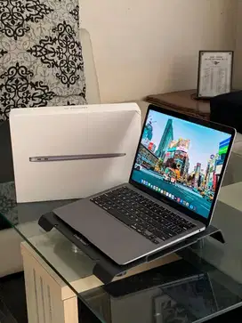 MacBook Air 2020 M1 8/256