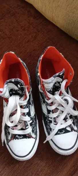 Sepatu Converse size 36