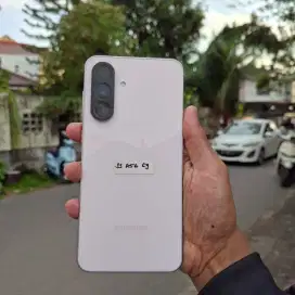 Samsung galaxy A56 5G ram 8/256GB mulus terwawat normal lengkap