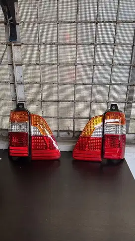 Set Lampu Belakang Kijang 2003 Lokal