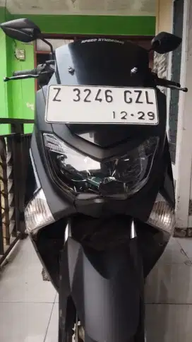 NMAX HITAM SEGERR