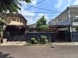 Dijual Rumah 2 Lantai Luas dalam Komplek Pasar Minggu Jakarta Selatan