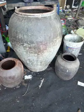 Antik gentong 3 yg besar jumbo 1 kecil 2 Rp.450rb dapat 3brg