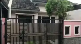 SEWA DIKONTRAKAN RUMAH DI KOMPLEK SUNRISE BOULEVARD SUMBER CIREBON