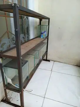 Dijual rak dan aquarium untuk ikan pang