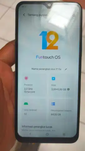 Hp bekas vivo y15s ram 3+05