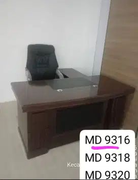 Meja direktur 1 set