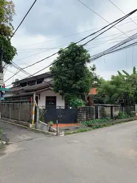 Rumah tua Hook diblkg McDonald jatipadang Pasar minggu Jakarta selatan