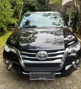 Toyota Fortuner (2016) - 2.4G 4X2 Solar AT