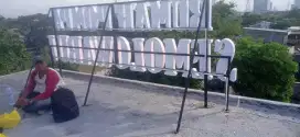 Huruf Akrilik dengan Lampu