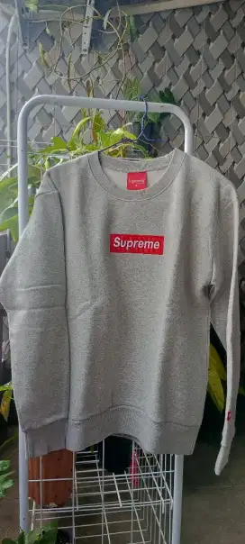 Crew Neck Supreme (Authentic)