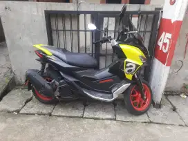 Dijual Motor Aprilia SR GT
